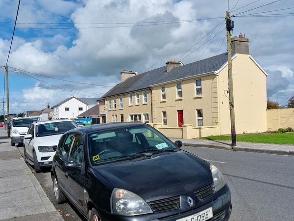 Renault Clio Hatchback, Petrol, 2004, Black