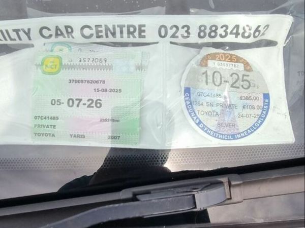Toyota Yaris Hatchback, Diesel, 2007, Silver