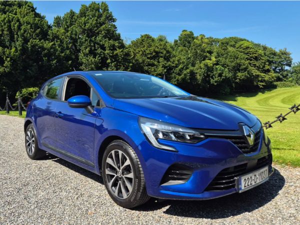 Renault Clio Hatchback, Petrol, 2022, Blue