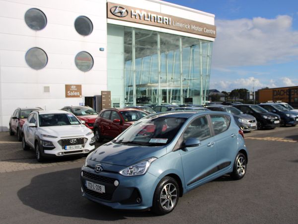 Hyundai i10 Hatchback, Petrol, 2017, Blue