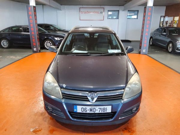 Vauxhall Astra Estate, Petrol, 2006, Blue