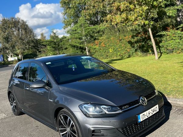 Volkswagen Golf Hatchback, Diesel, 2017, Grey