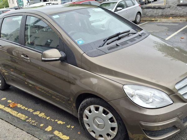 Mercedes-Benz B-Class MPV, Diesel, 2011, Brown