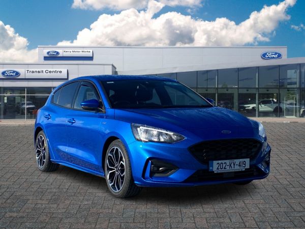 Ford Focus Hatchback, Diesel, 2020, Blue