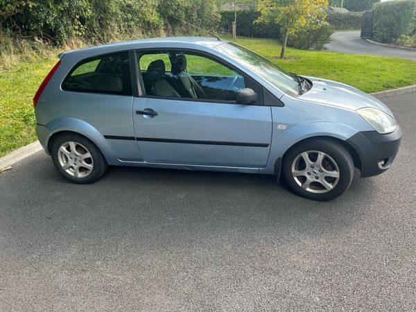 Ford Fiesta Hatchback, Diesel, 2006, Blue
