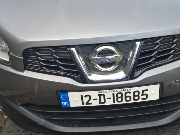 Nissan Qashqai Hatchback, Petrol, 2012, Grey