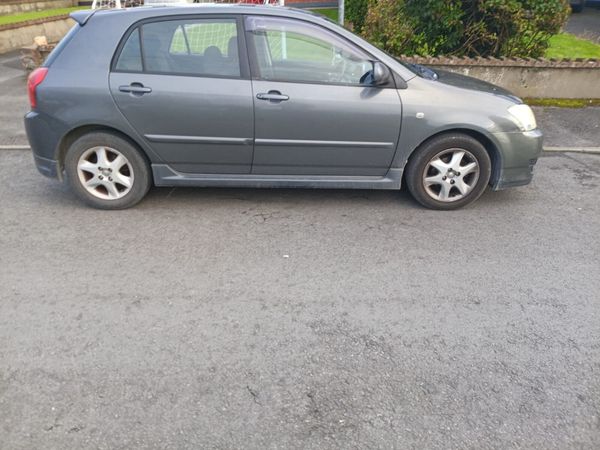 Toyota Corolla Hatchback, Petrol, 2007, Grey