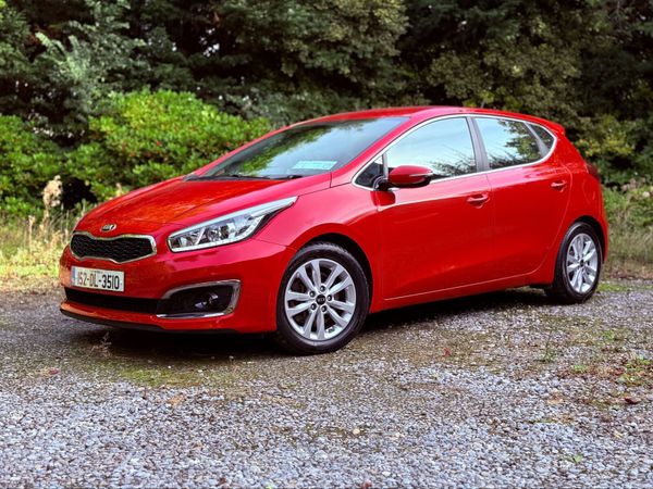 Kia Ceed Hatchback, Diesel, 2015, Red