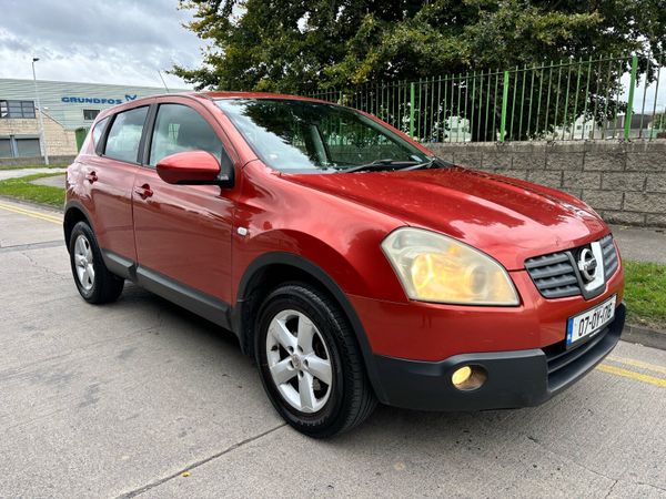 Nissan Qashqai Hatchback, Petrol, 2007, Red
