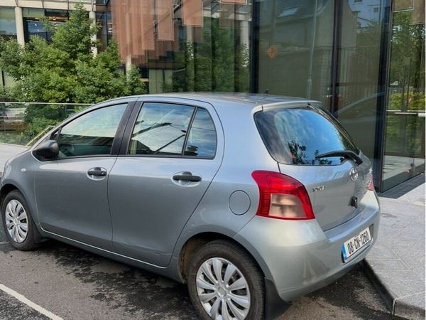Toyota Yaris Hatchback, Petrol, 2008, Silver