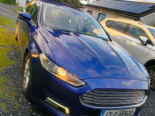 Ford Mondeo Hatchback, Diesel, 2017, Blue