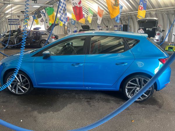 SEAT Leon Hatchback, Petrol, 2014, Blue