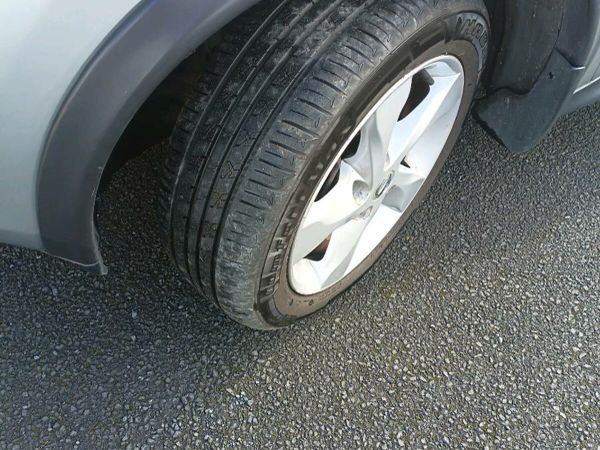 Nissan Juke SUV, Diesel, 2011, Silver