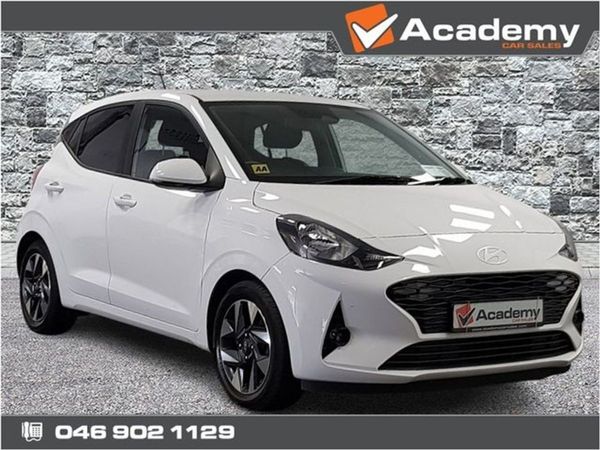 Hyundai i10 Hatchback, Petrol, 2023, White