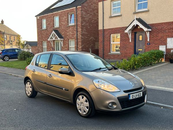 Renault Clio Hatchback, Ethanol Petrol, 2010, Gold