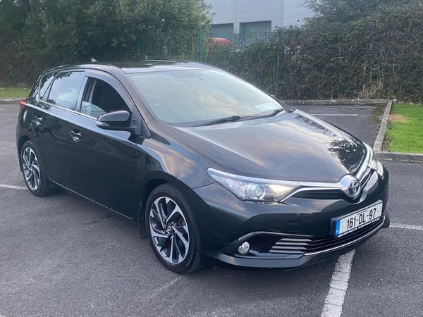 Toyota Auris Hatchback, Diesel, 2016, Black