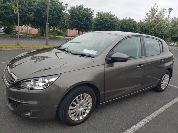 Peugeot 308 Hatchback, Petrol, 2015, Grey