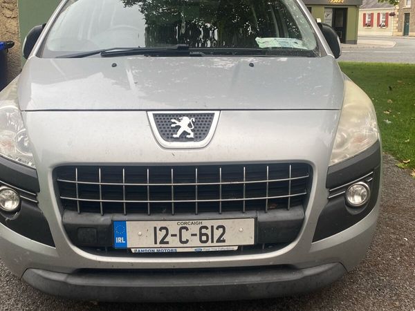 Peugeot 3008 MPV, Diesel, 2012, Grey