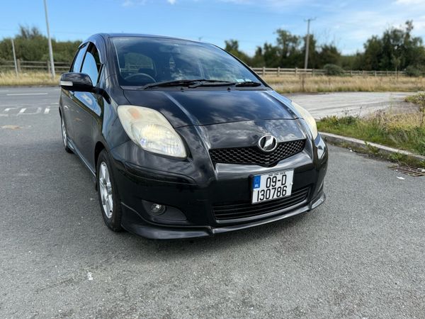 Toyota Vitz Hatchback, Petrol, 2009, Black