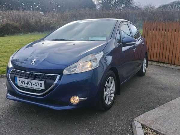 Peugeot 208 Hatchback, Diesel, 2014, Blue