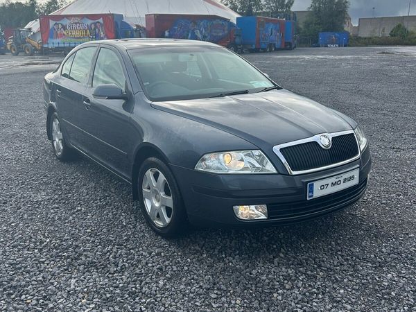 Skoda Octavia Hatchback, Diesel, 2007, Grey