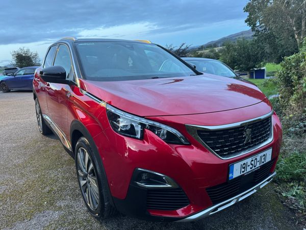 Peugeot 3008 Hatchback, Petrol, 2019, Red