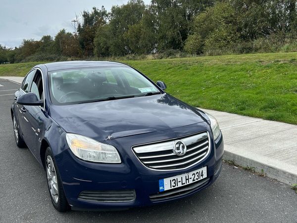 Vauxhall Insignia Saloon, Diesel, 2013, Blue