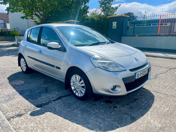 Renault Clio Hatchback, Petrol, 2010, Silver