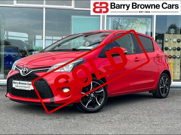 Toyota Yaris Hatchback, Petrol, 2015, Red