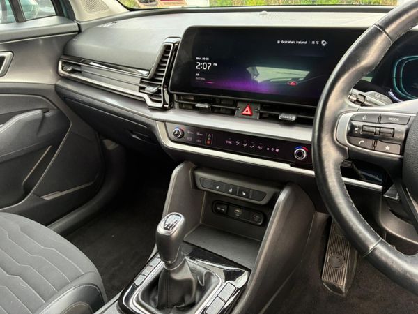 Kia Sportage MPV, Diesel Hybrid, 2023, Grey