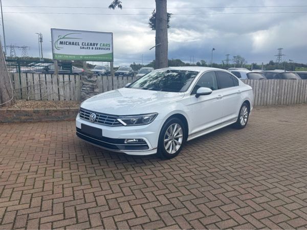 Volkswagen Passat Saloon, Diesel, 2017, White