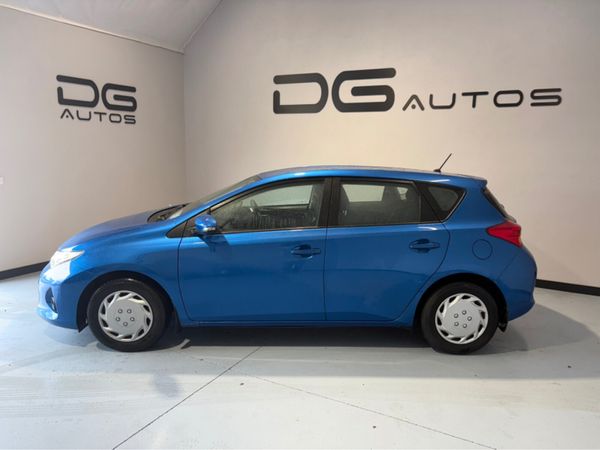 Toyota Auris Hatchback, Diesel, 2013, Blue