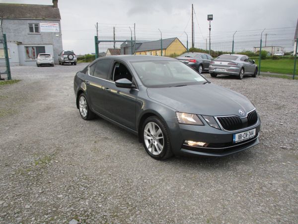 Skoda Octavia Saloon, Diesel, 2018, Grey