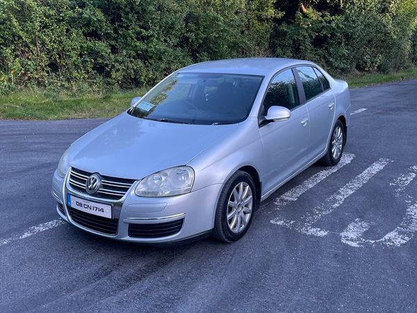 Volkswagen Jetta Saloon, Diesel, 2008, Silver