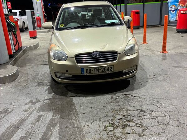 Hyundai Accent Saloon, Diesel, 2008, Gold