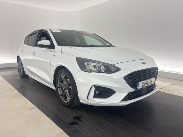 Ford Focus Hatchback, Diesel, 2021, White