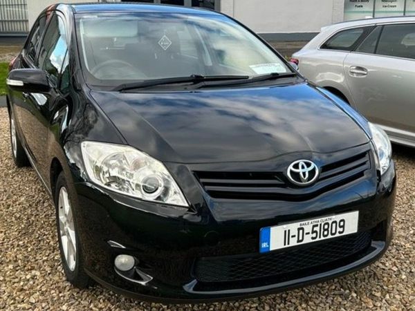 Toyota Auris Hatchback, Petrol, 2011, Black