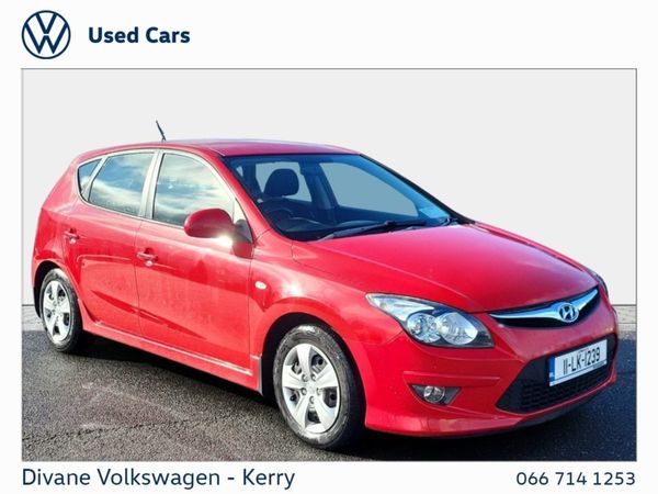 Hyundai i30 Hatchback, Diesel, 2011, Red