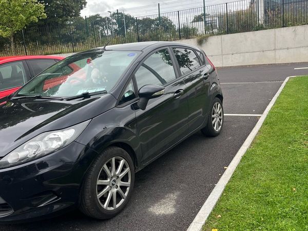 Ford Fiesta Hatchback, Diesel, 2012, Black