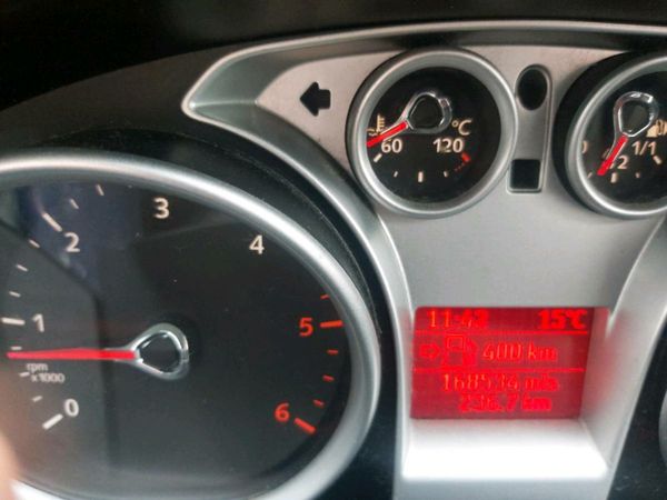 Ford Focus Hatchback, Diesel, 2010, Silver