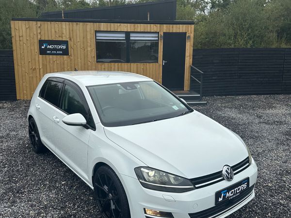 Volkswagen Golf Hatchback, Petrol, 2013, White