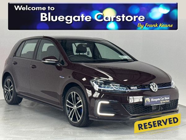 Volkswagen Golf Hatchback, Petrol Hybrid, 2018, Purple