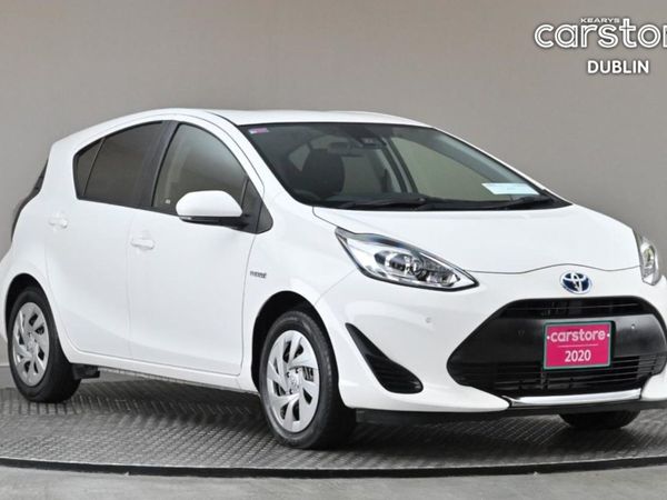 Toyota Aqua Hatchback, Petrol Hybrid, 2020, White