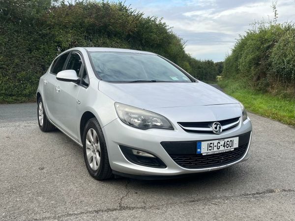 Vauxhall Astra Hatchback, Diesel, 2015, Silver