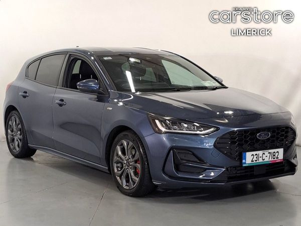 Ford Focus Hatchback, Petrol, 2023, Blue