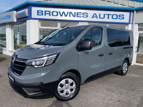 Renault Trafic Van, Diesel, 2023, Grey