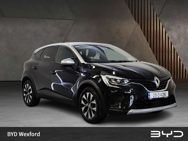 Renault Captur Hatchback, Petrol, 2023, Black