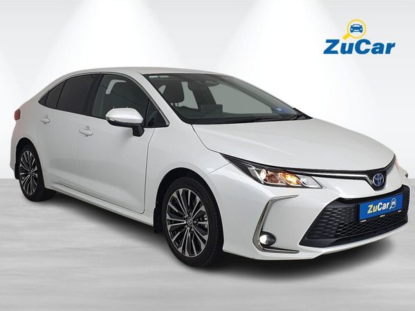 Toyota Corolla Saloon, Petrol Hybrid, 2023, White