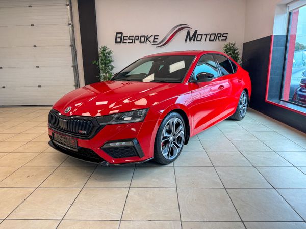 Skoda Octavia Saloon, Diesel, 2021, Red