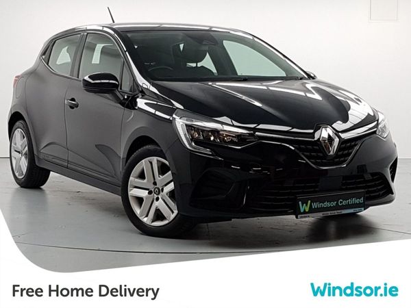 Renault Clio Hatchback, Petrol, 2022, Black